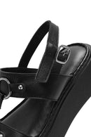 Kadın Siyah Bilekten Tokalı Kalın Tabanlı Deri Comfort Sandalet | Derimod Kadın Siyah Bilekten Tokalı Kalın Tabanlı Deri Comfort Sandalet | Derimod