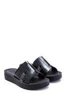 Women's Casual Crocodile Patterned Slippers | Derimod Women's Casual Crocodile Patterned Slippers | Derimod