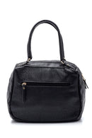 Women's Accessory Detailed Shoulder Bag | Derimod Women's Accessory Detailed Shoulder Bag | Derimod