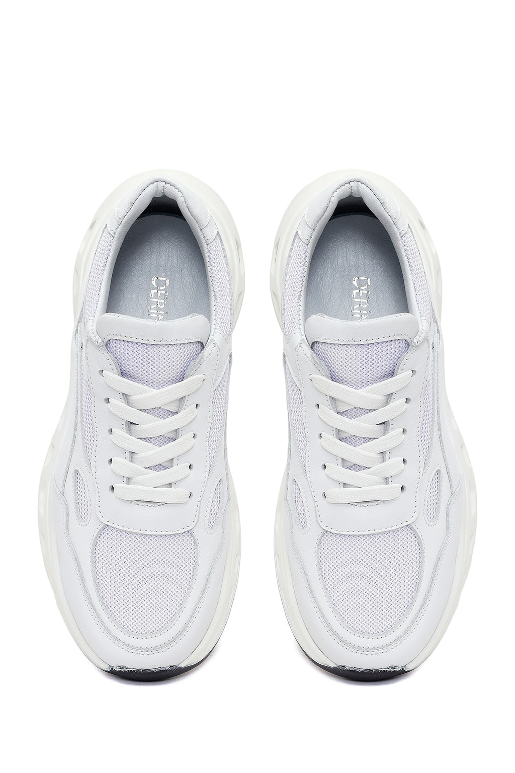 Kadın Beyaz Bağcıklı Kalın Tabanlı Deri Sneaker