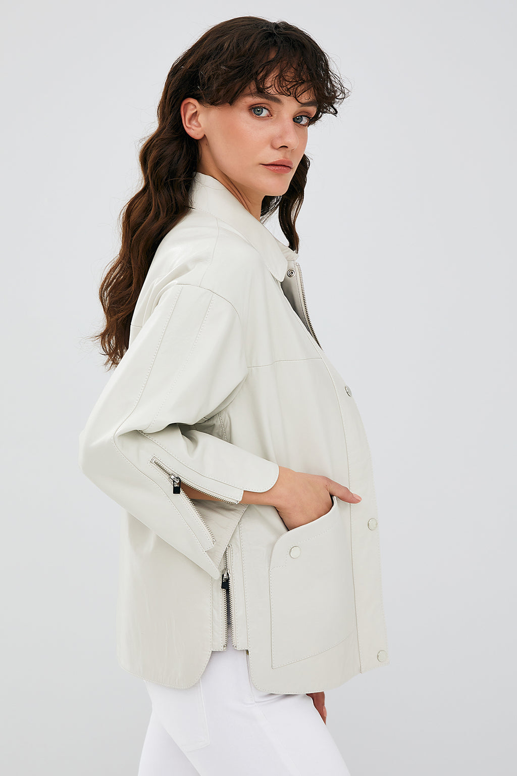 Karen Kadın Bej Oversize Deri Ceket