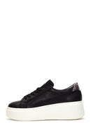 Kadın Siyah Deri Kalın Tabanlı Sneaker | Derimod Kadın Siyah Deri Kalın Tabanlı Sneaker | Derimod