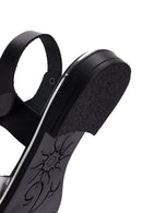 Kadın Siyah Bilekten Bantlı Deri Comfort Sandalet | Derimod Kadın Siyah Bilekten Bantlı Deri Comfort Sandalet | Derimod