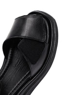 Kadın Siyah Bilekten Bantlı Deri Comfort Sandalet | Derimod Kadın Siyah Bilekten Bantlı Deri Comfort Sandalet | Derimod