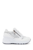 Kadın Beyaz Dolgu Topuklu Bağcıklı Deri Sneaker | Derimod Kadın Beyaz Dolgu Topuklu Bağcıklı Deri Sneaker | Derimod