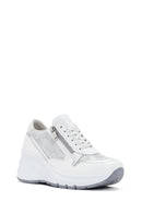 Kadın Beyaz Dolgu Topuklu Bağcıklı Deri Sneaker | Derimod Kadın Beyaz Dolgu Topuklu Bağcıklı Deri Sneaker | Derimod