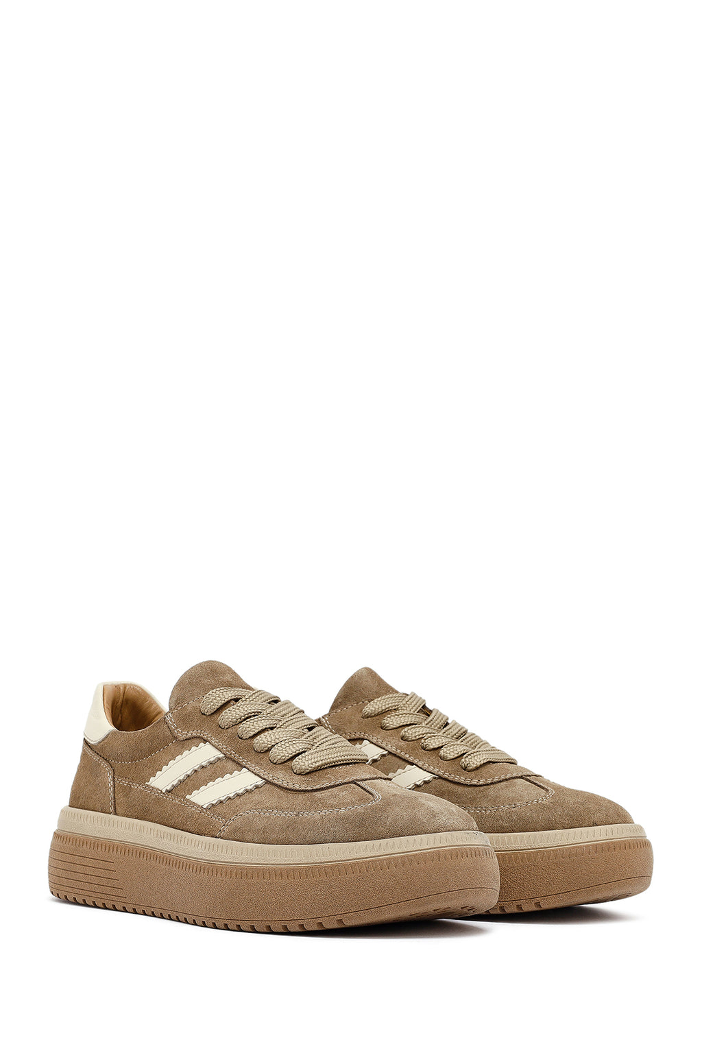 Kadın Bej Bağcıklı Kalın Tabanlı Süet Deri Sneaker
