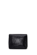 Woman Black Croc-Embossed Crossbody Bag | Derimod Woman Black Croc-Embossed Crossbody Bag | Derimod
