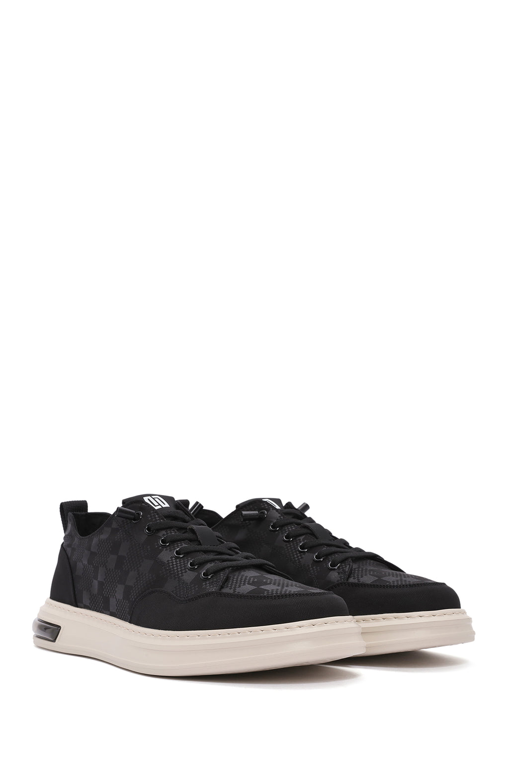 Erkek Siyah Bağcıklı Desenli Kumaş Sneaker