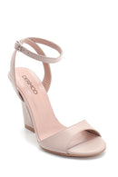 Women's Leather Heel Detailed Sandals | Derimod Women's Leather Heel Detailed Sandals | Derimod