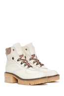 Kadın Bej Kalın Tabanlı Deri Postal Bot | Derimod Kadın Bej Kalın Tabanlı Deri Postal Bot | Derimod
