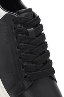 Erkek Siyah Bağcıklı Deri Sneaker | Derimod Erkek Siyah Bağcıklı Deri Sneaker | Derimod