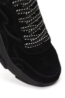 Kadın Siyah Bağcıklı Kalın Tabanlı Süet Deri Sneaker | Derimod Kadın Siyah Bağcıklı Kalın Tabanlı Süet Deri Sneaker | Derimod