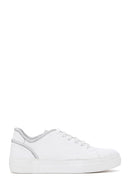 Kadın Beyaz Bağcıklı Taşlı Deri Sneaker | Derimod Kadın Beyaz Bağcıklı Taşlı Deri Sneaker | Derimod