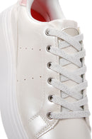Women's White Lace-Up Thick Soled Sneaker | Derimod Women's White Lace-Up Thick Soled Sneaker | Derimod