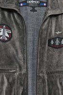 Hurricane Men's Grey Fur Collar Pilot Leather Jacket with Emblem | Derimod Hurricane Men's Grey Fur Collar Pilot Leather Jacket with Emblem | Derimod