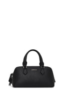 Woman Black Long-Strap Charm Shoulder Bag | Derimod Woman Black Long-Strap Charm Shoulder Bag | Derimod