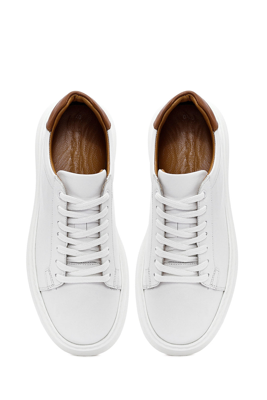 Erkek Beyaz Bağcıklı Kalın Tabanlı Deri Sneaker