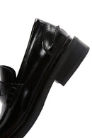 Kadın Siyah Deri Rugan Maskülen Loafer | Derimod Kadın Siyah Deri Rugan Maskülen Loafer | Derimod