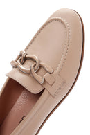 Kadın Bej Deri Tokalı Klasik Loafer | Derimod Kadın Bej Deri Tokalı Klasik Loafer | Derimod