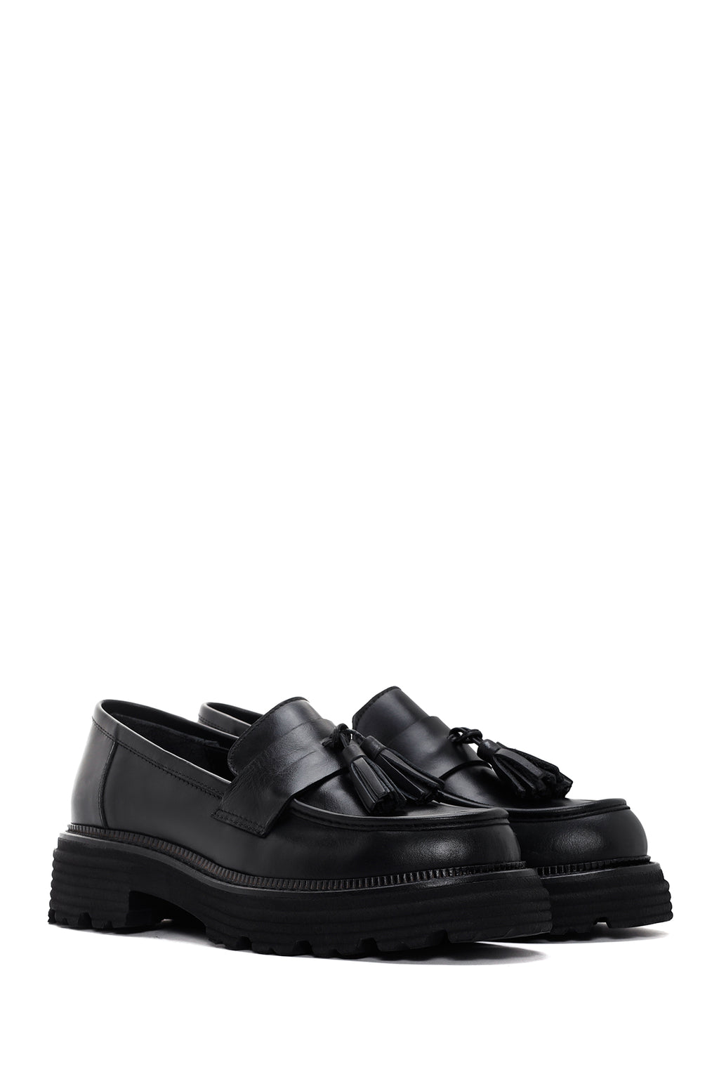 Kadın Siyah Püsküllü Deri Maskülen Loafer