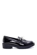 Kadın Rugan Zincir Detaylı Loafer | Derimod Kadın Rugan Zincir Detaylı Loafer | Derimod