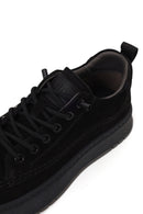 Erkek Siyah Bağcıklı Kalın Tabanlı Nubuk Deri Sneaker | Derimod Erkek Siyah Bağcıklı Kalın Tabanlı Nubuk Deri Sneaker | Derimod