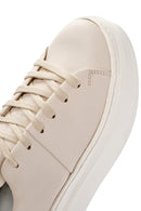 Kadın Bej Kalın Tabanlı Bağcıklı Deri Sneaker | Derimod Kadın Bej Kalın Tabanlı Bağcıklı Deri Sneaker | Derimod