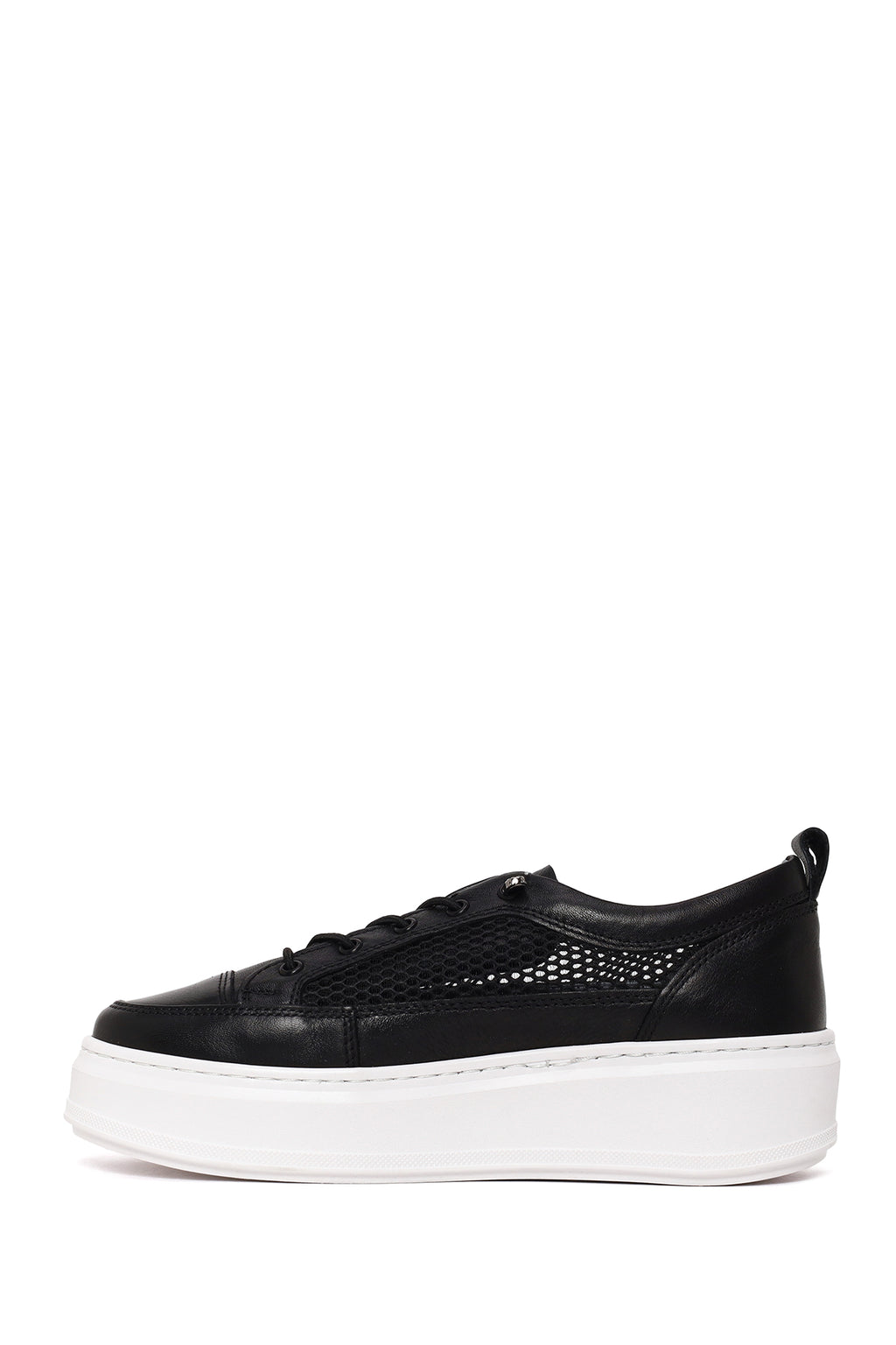 Kadın Siyah Bağcıklı Kalın Tabanlı Deri Sneaker