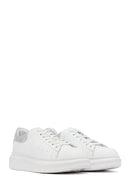 Woman White Laced Thick Sole Leather Sneakers | Derimod Woman White Laced Thick Sole Leather Sneakers | Derimod
