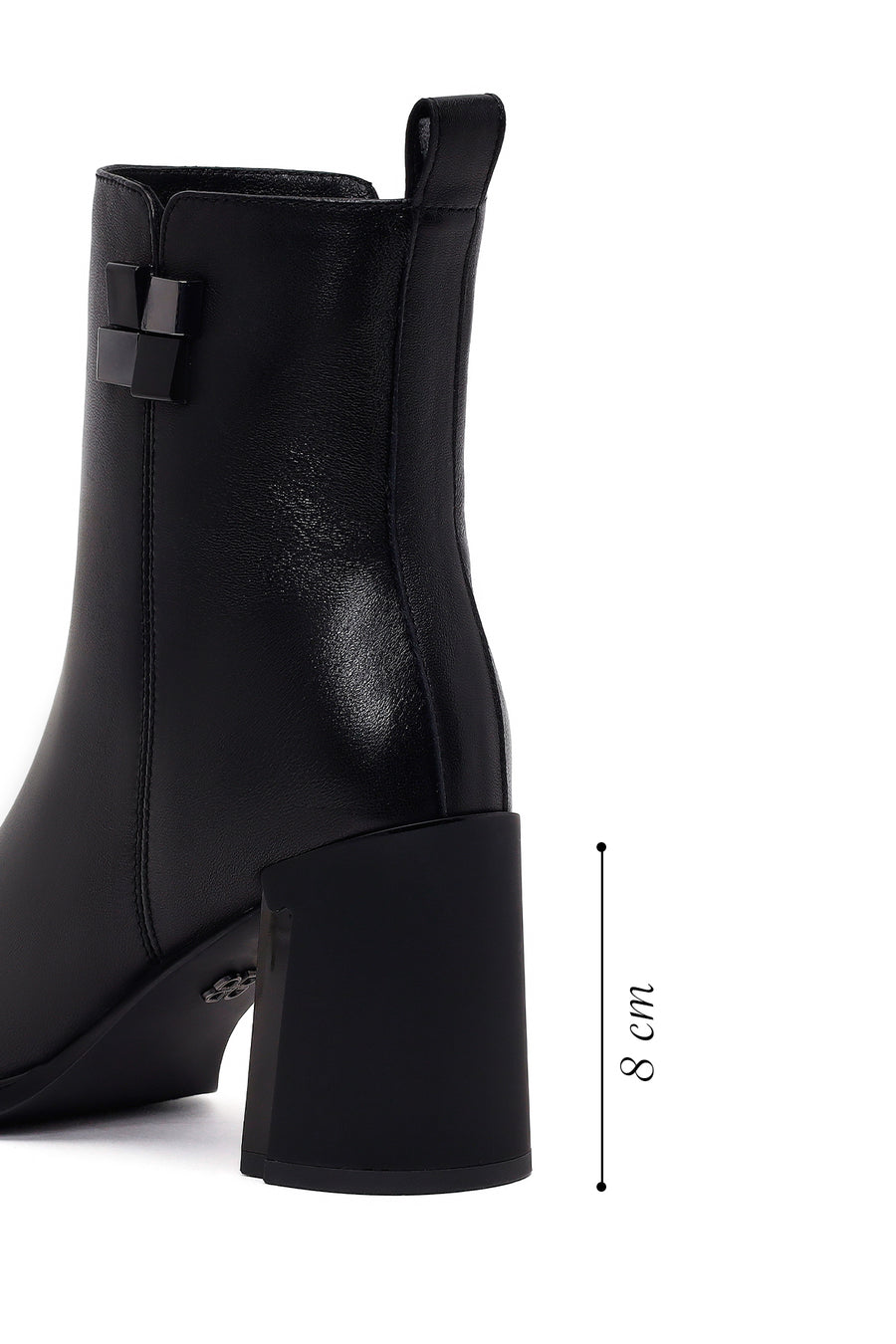 Woman Black Zip Closure Thick-Heeled Leather Boots