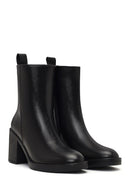 Woman Black Zip Closure Thick-Heeled Leather Boots | Derimod
