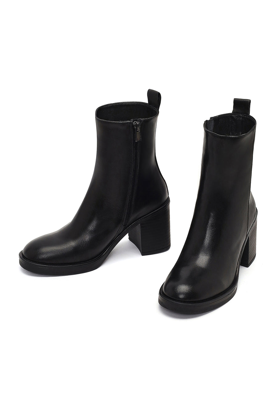 Woman Black Zip Closure Thick-Heeled Leather Boots