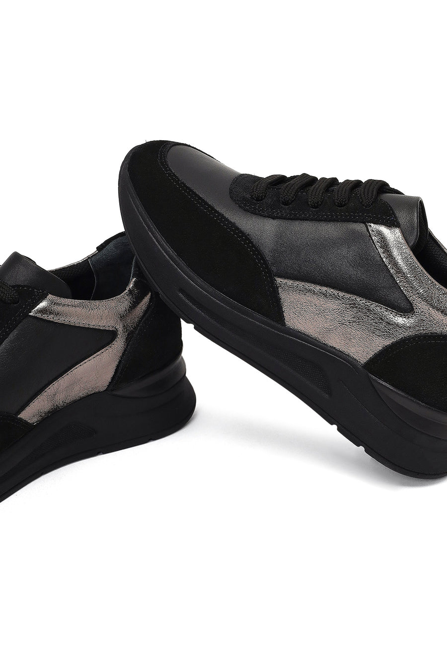 Woman Black Lace-up Wedge Heel Leather Sneaker