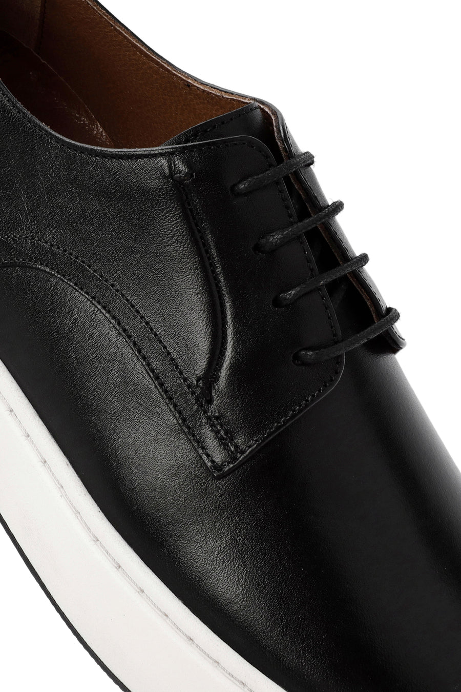 Men's Black Lace-up Leather Sneaker