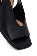 Woman Black Thick-Heeled Leather Sandal | Derimod