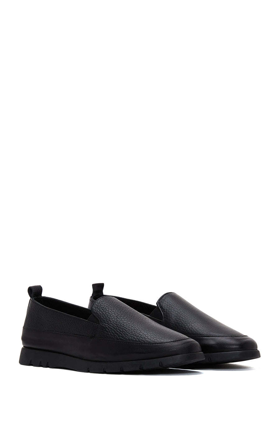Woman Black Leather Comfort Loafer