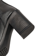 Woman Black Zip Closure Thick-Heeled Leather Boots | Derimod