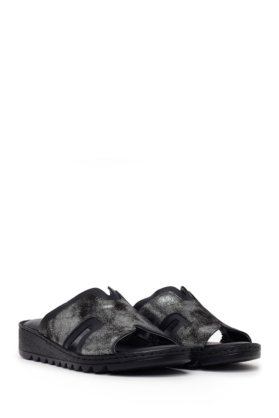 Woman Black Leather Comfort Slipper