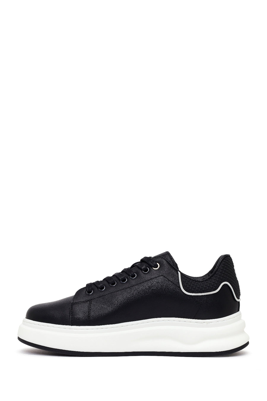 Erkek Siyah Bağcıklı Kalın Tabanlı Deri Sneaker
