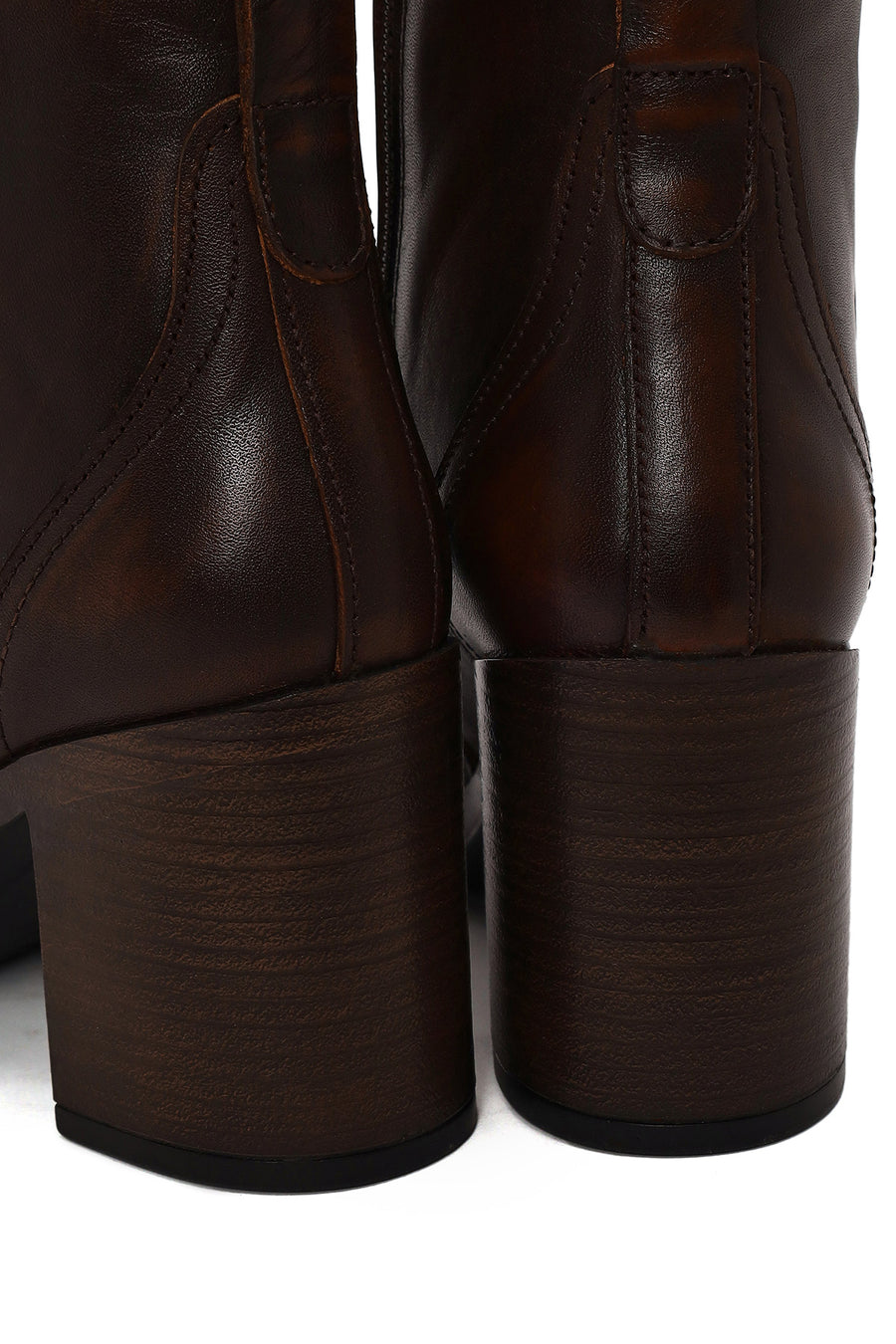 Woman Brown Zip Closure Chunky-Heeled Leather Boots