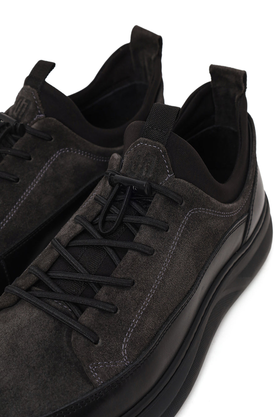 Erkek Gri Bağcıklı Kalın Tabanlı Deri Sneaker