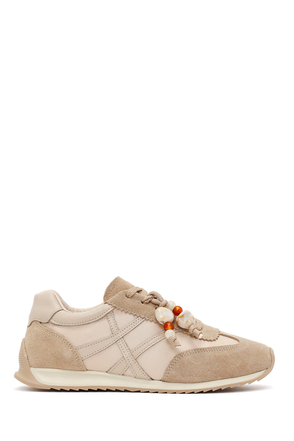 Kadın Bej Bağcıklı Charmlı Deri Sneaker