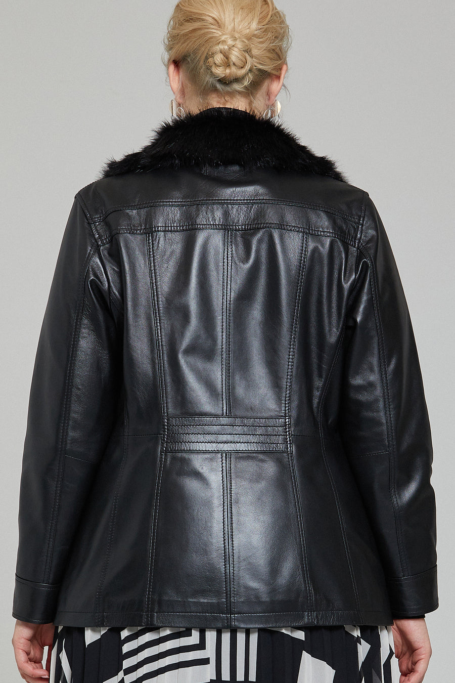 Mira (plus) Women's Black Coat