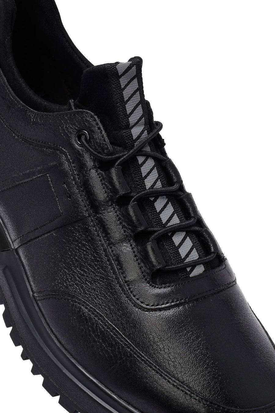 Men's Black Lace-Up Thick-Soled Leather Casual Sneakers