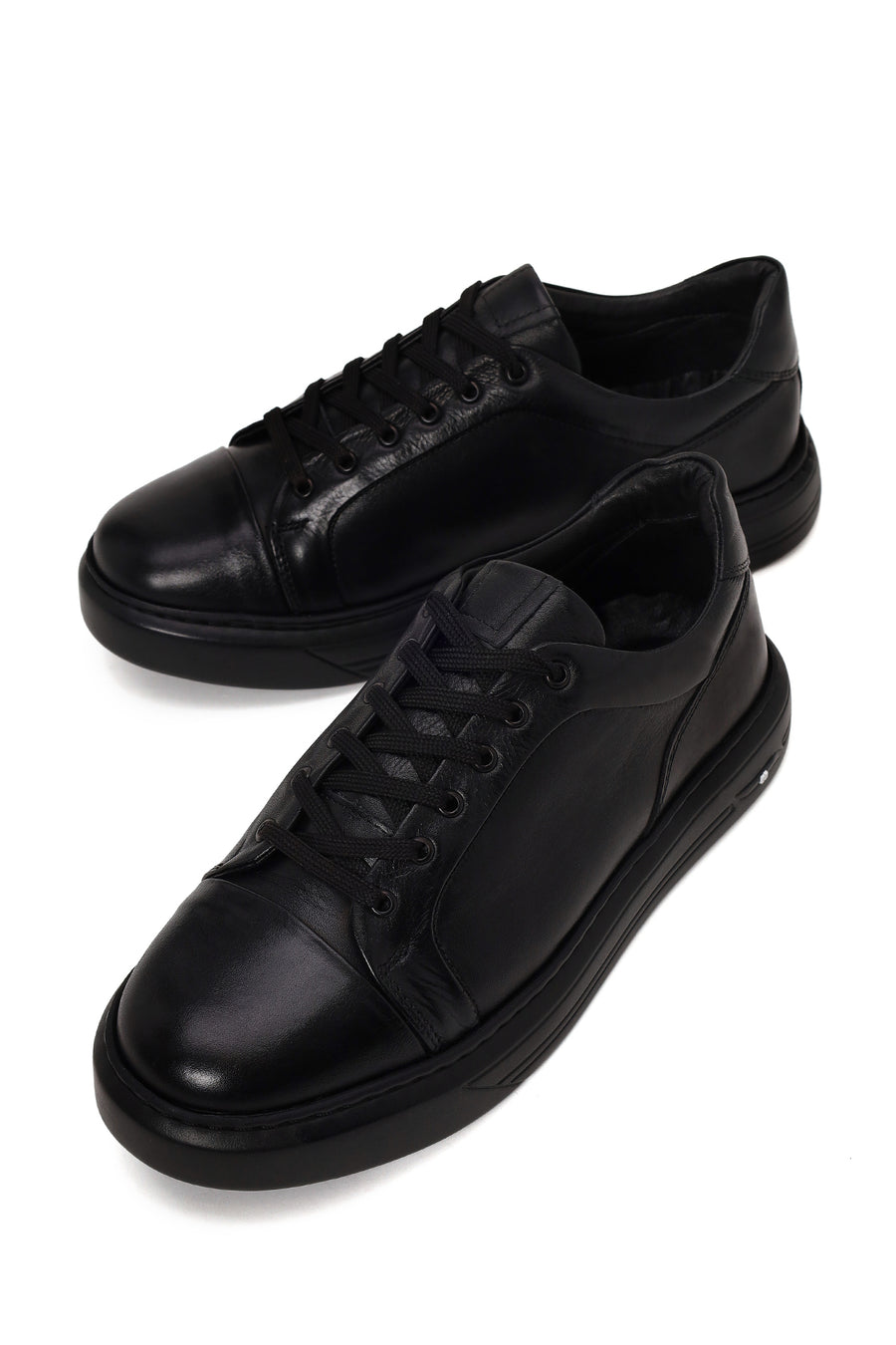 Male Black Lace-Up Thick-Soled Leather Sneaker
