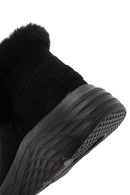 Skechers Women's Black Max Cushioning Suede Leather Thick Soled Casual Boots | Derimod