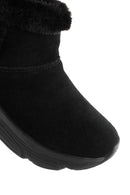 Skechers Women's Black Max Cushioning Suede Leather Thick Soled Casual Boots | Derimod