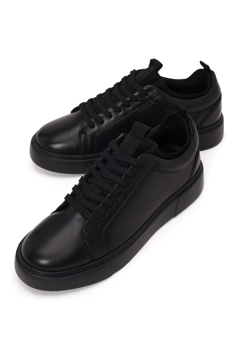 Male Black Lace-up Leather Sneaker