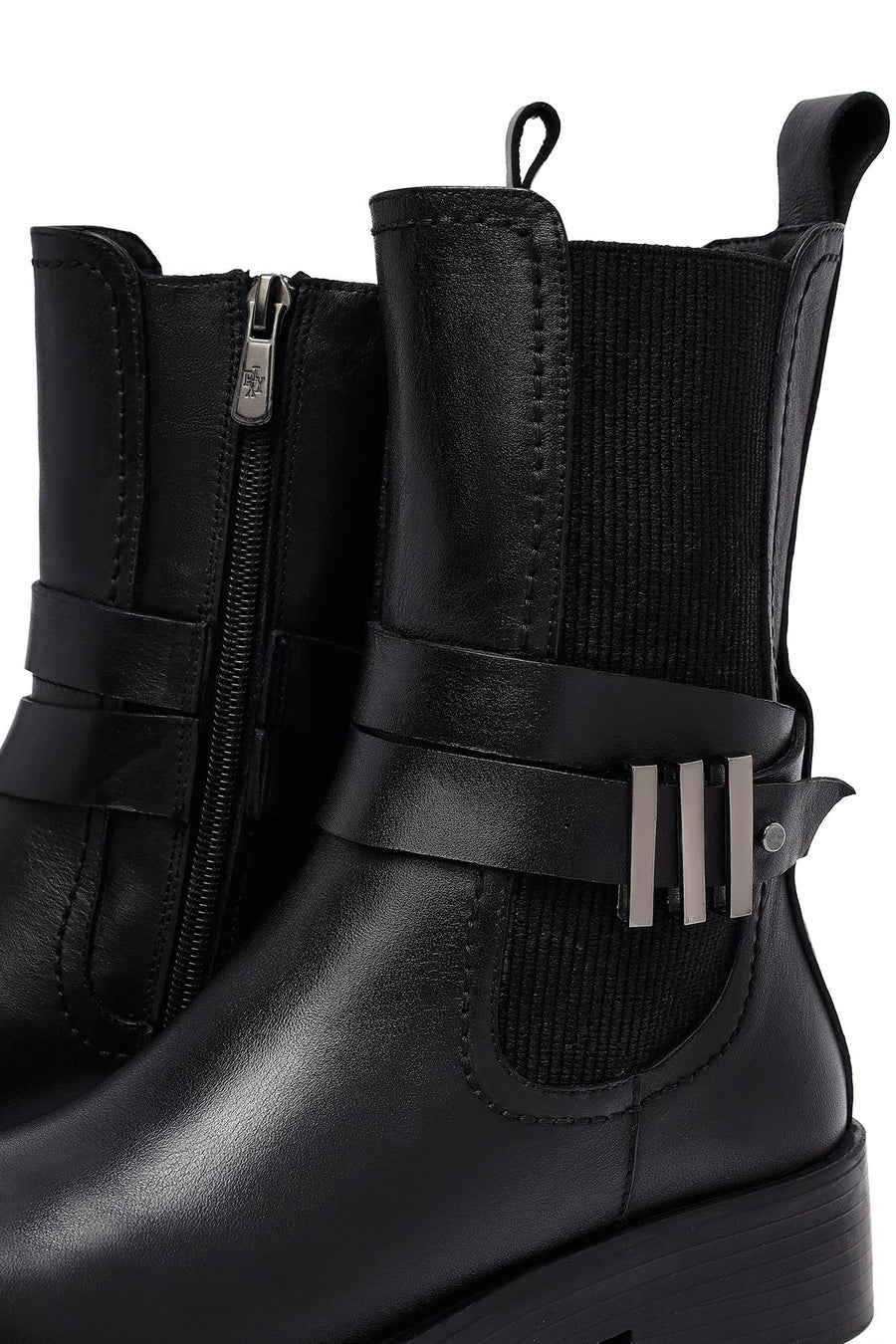 Women's Black Zippered Leather Boots